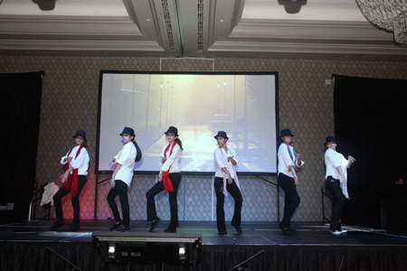 555643_458653244165495_1960816051_n