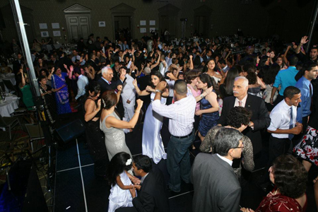 580778_458656460831840_1178592516_n